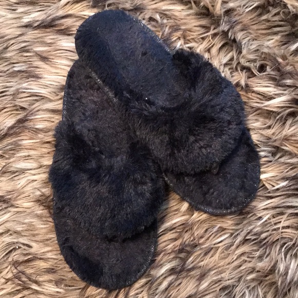 Fluffy Thong Slippers - Picture 1 of 4